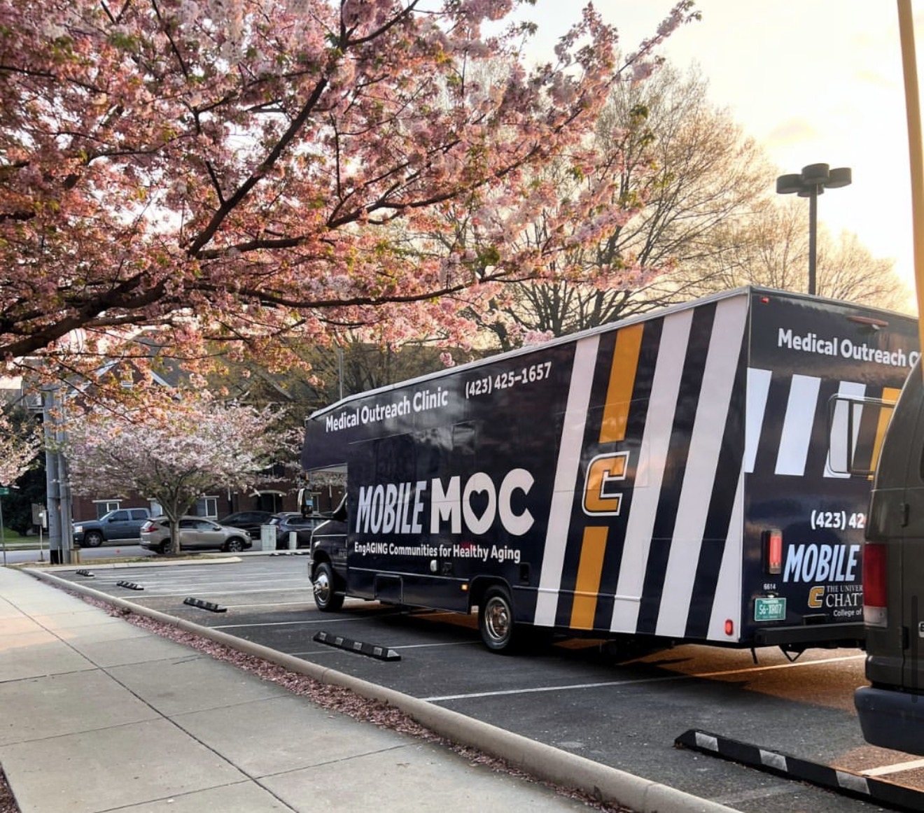 University of Tennessee Chattanooga Mobile MOC medical outreach clinic on site